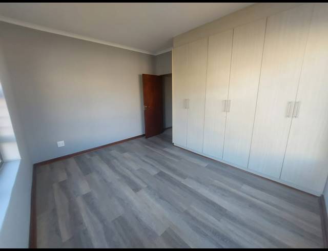 4 BEDROOM HOUSE FOR SALE IN COUNTRY CLUB